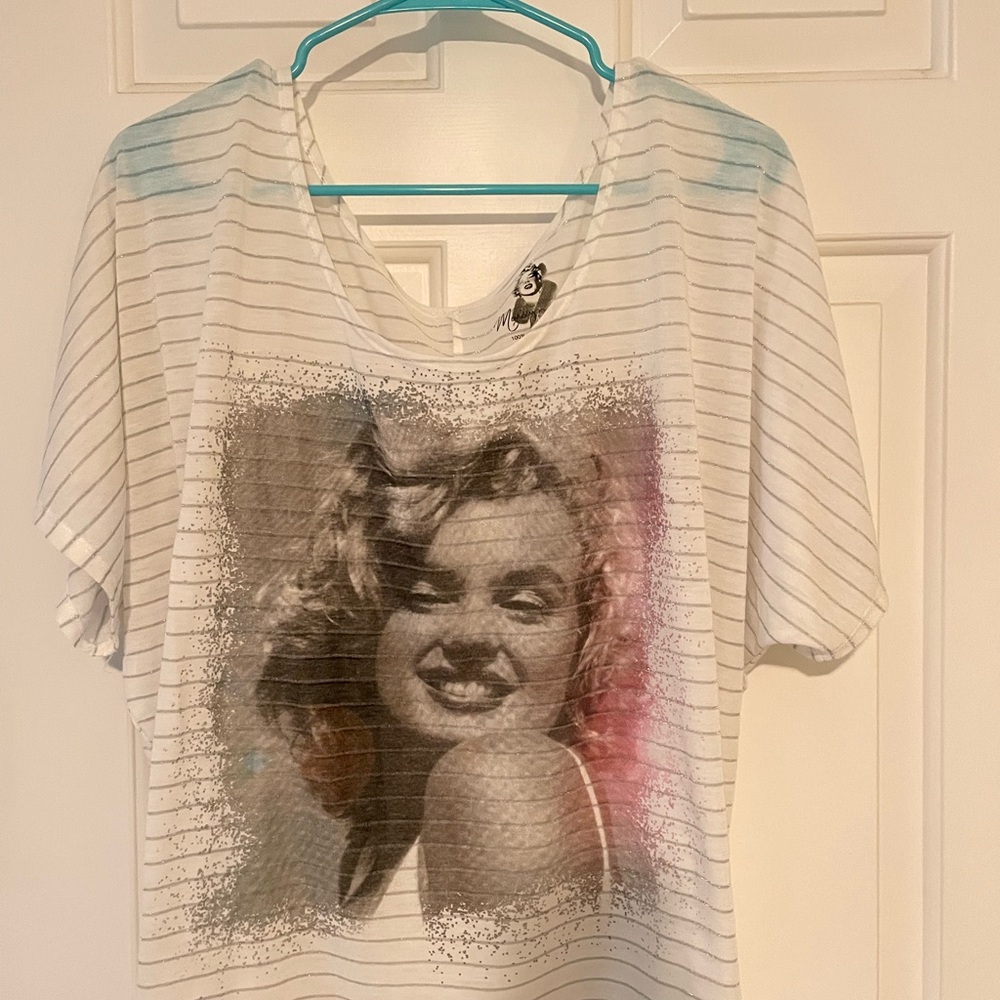 Marilyn Graphic Print Striped Women's Top